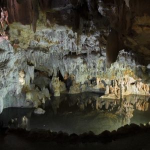 8_grutas_de_santo_antonio___alvados_e_alcaria_1_2500_2500